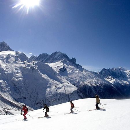 Apartment Le Pied Du Brevent - Walk To Ski Lift, Chamonix Getaway Екстериор снимка