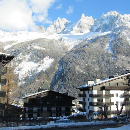 Apartment Le Pied Du Brevent - Walk To Ski Lift, Chamonix Getaway Екстериор снимка