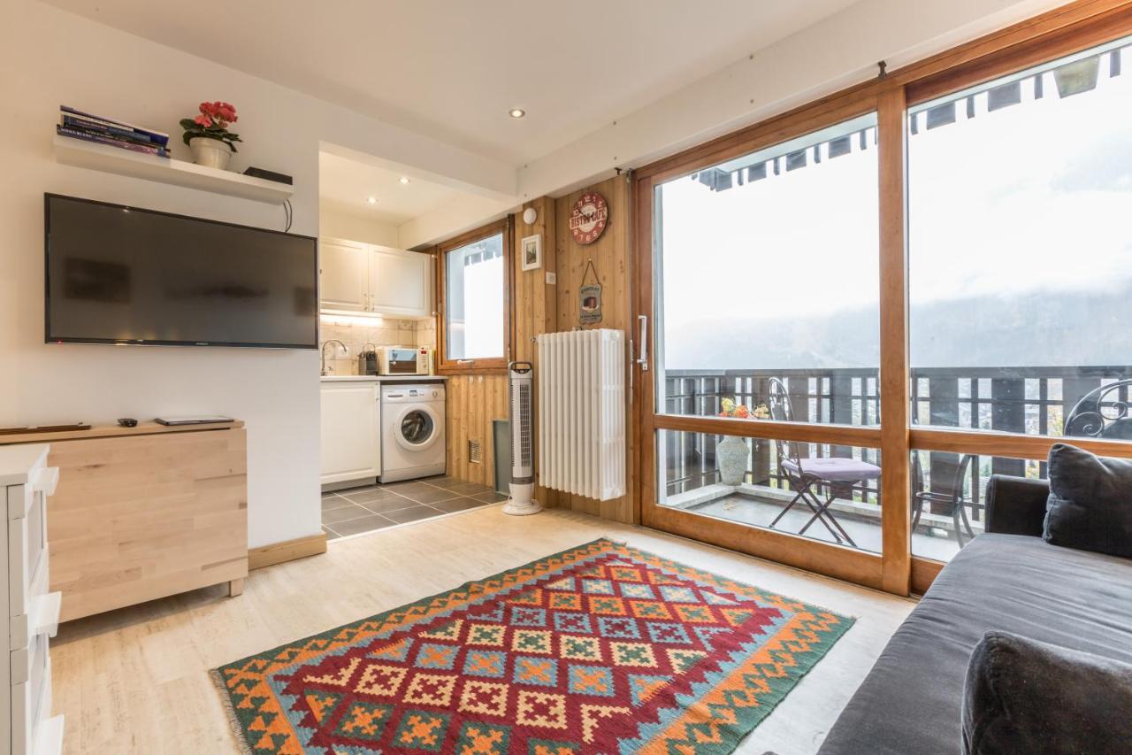 Apartment Le Pied Du Brevent - Walk To Ski Lift, Chamonix Getaway Екстериор снимка
